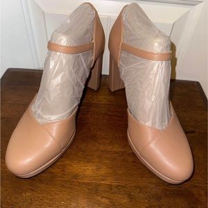 Naturalizer Bandele - Size 12M
- NIB (4)